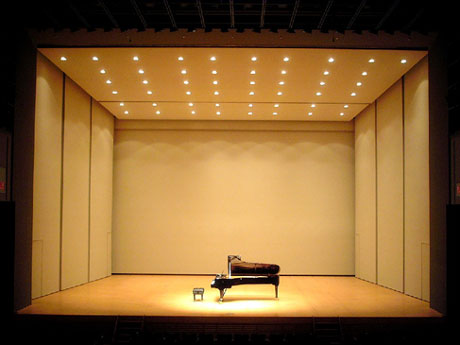 ピアノ発表会で使用するホールの写真